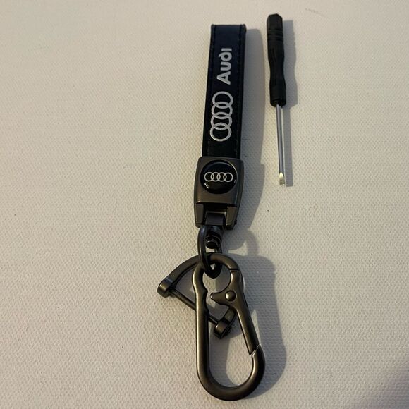 Audi Key Fob Keychain in Black Leather with Logo NWT - Picture 3 of 5